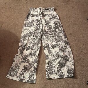 Worth brand Small scrub pants